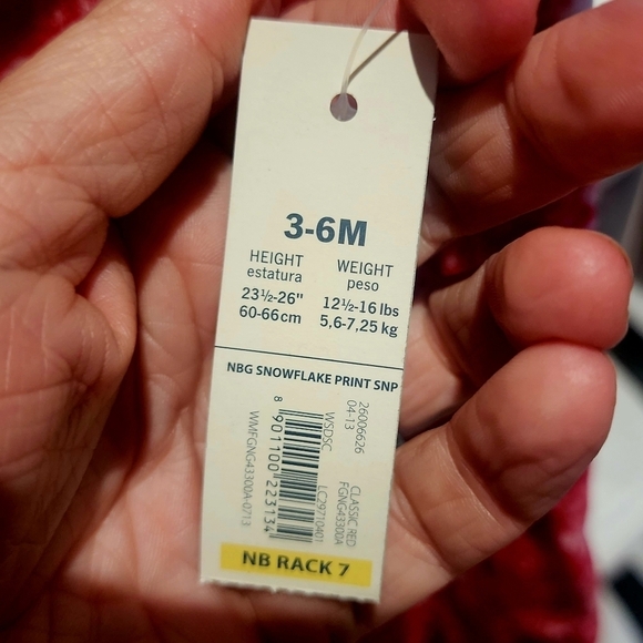 NWT Faded Glory Red Snowflake Christmas Footed Onsie Baby Size 3-6M Warm New - Picture 6 of 6